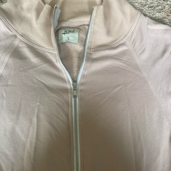 Jumpsuit - Picture 4 of 7